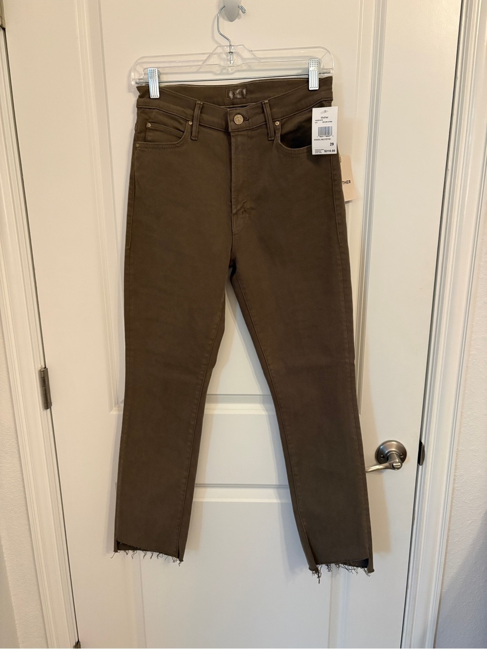 NWT MOTHER Rascal Ankle Step Fray Jeans Capers Sz 29